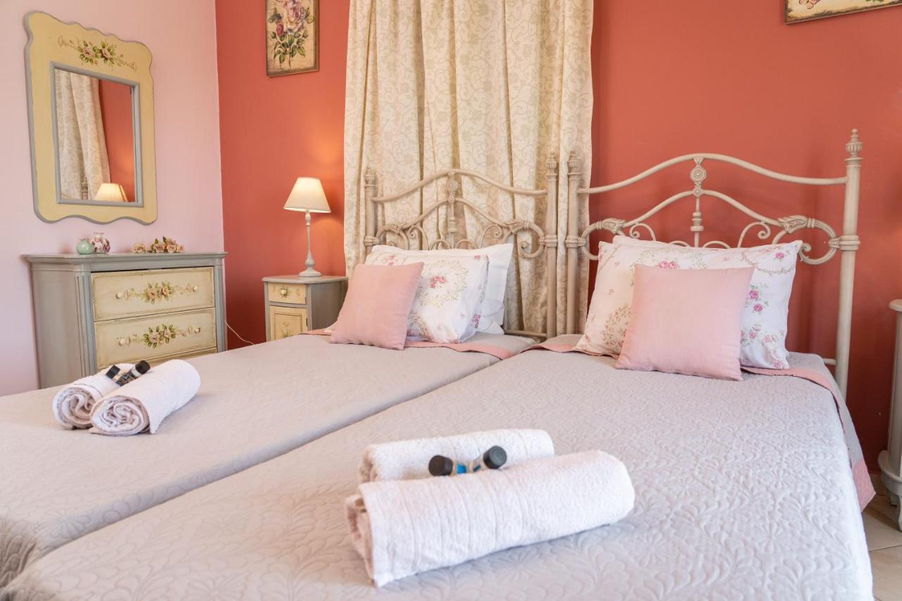 Stunning Tranquil Villa With Private Pool Villa *